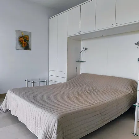 Bright And Spacious Seaside Roquebrune-Cap-Martin