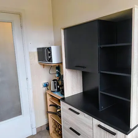 Bright And Spacious Seaside