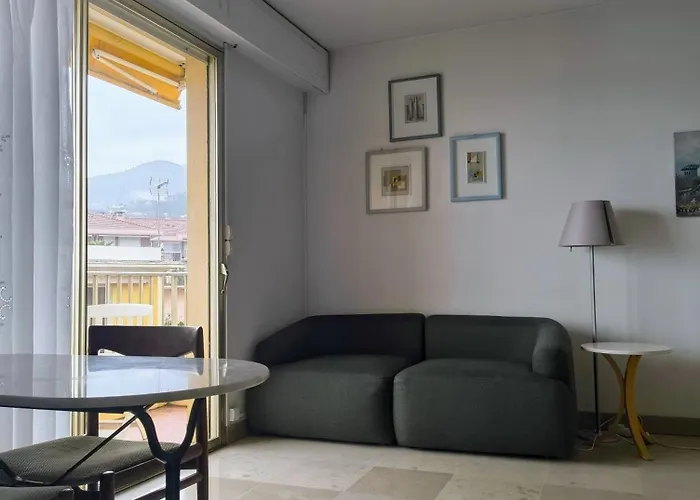 Bright And Spacious Seaside شقة *
